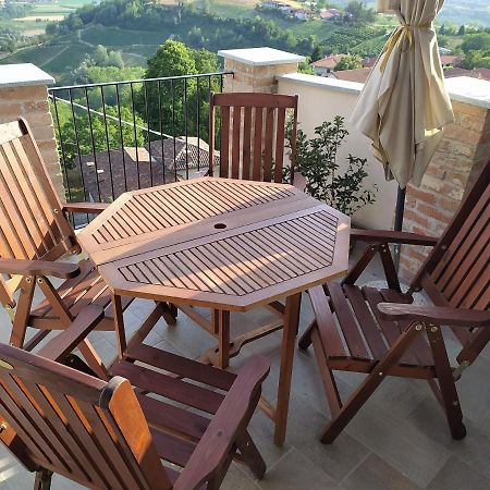 Casa Mantel Holiday Home Panoramic View In Langhe Novello Eksteriør bilde