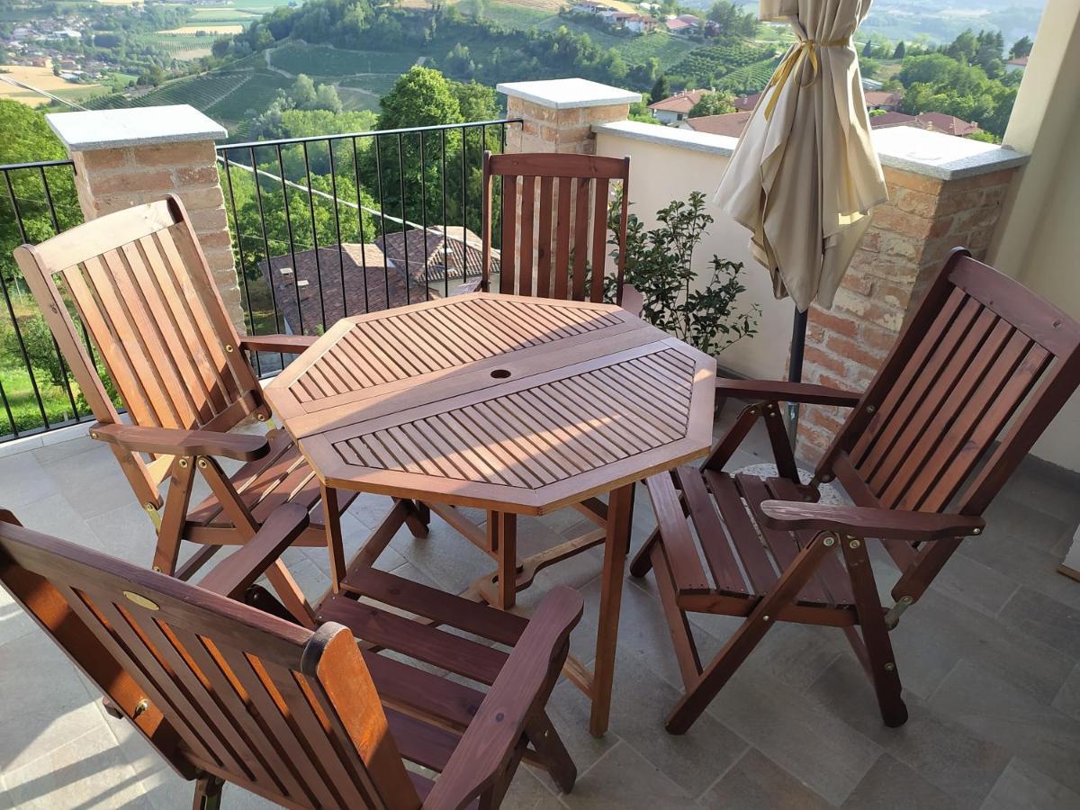 Casa Mantel Holiday Home Panoramic View In Langhe Novello Eksteriør bilde